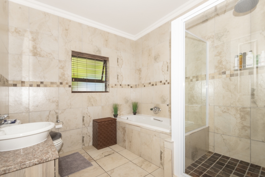 4 Bedroom Property for Sale in Country Club Western Cape